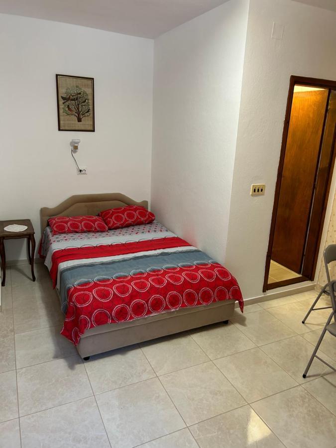 Lazarus Bigova Apartments 티바트 외부 사진