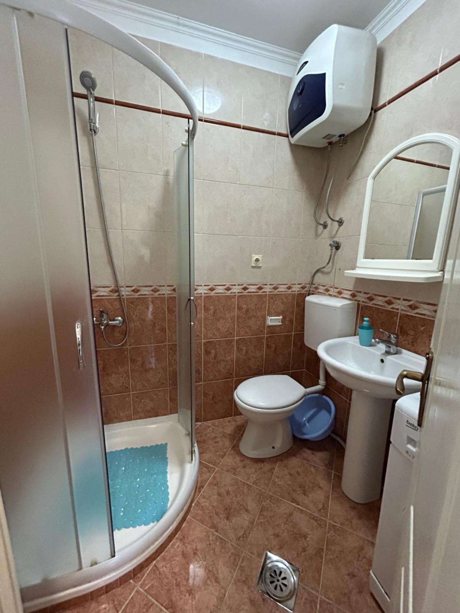 Lazarus Bigova Apartments 티바트 외부 사진